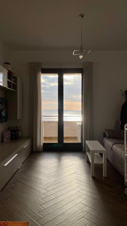 Baia Aurora Villa Letojanni Eksteriør bilde
