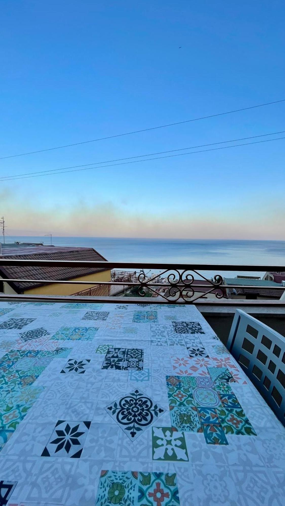 Baia Aurora Villa Letojanni Eksteriør bilde